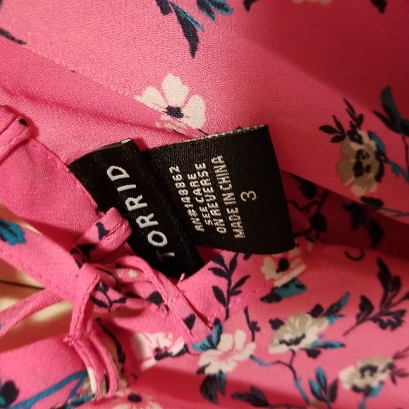 Torrid tank - Picture 2 of 3